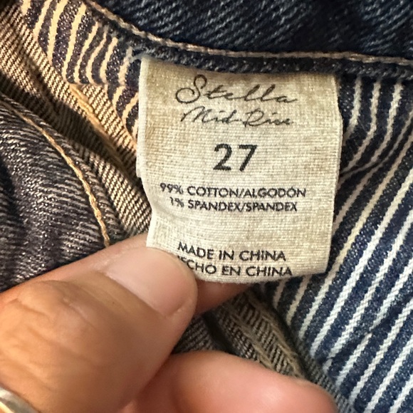 Levi's Black and Blue Jean Shorts - Picture 4 of 6